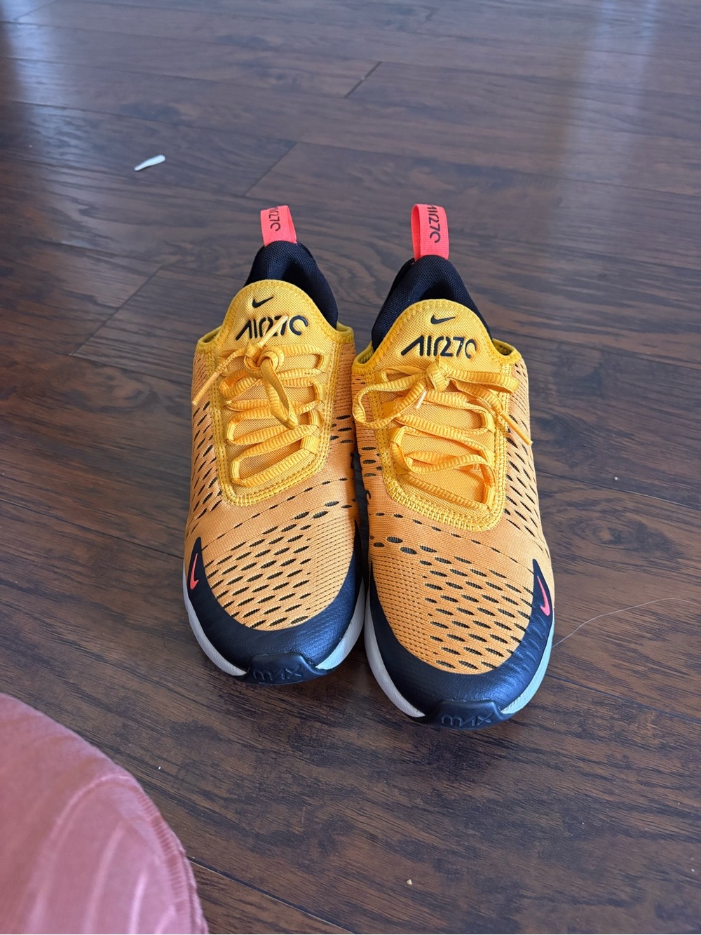 Nike university gold air max 270 size 5Y, W7 - Picture 4 of 8